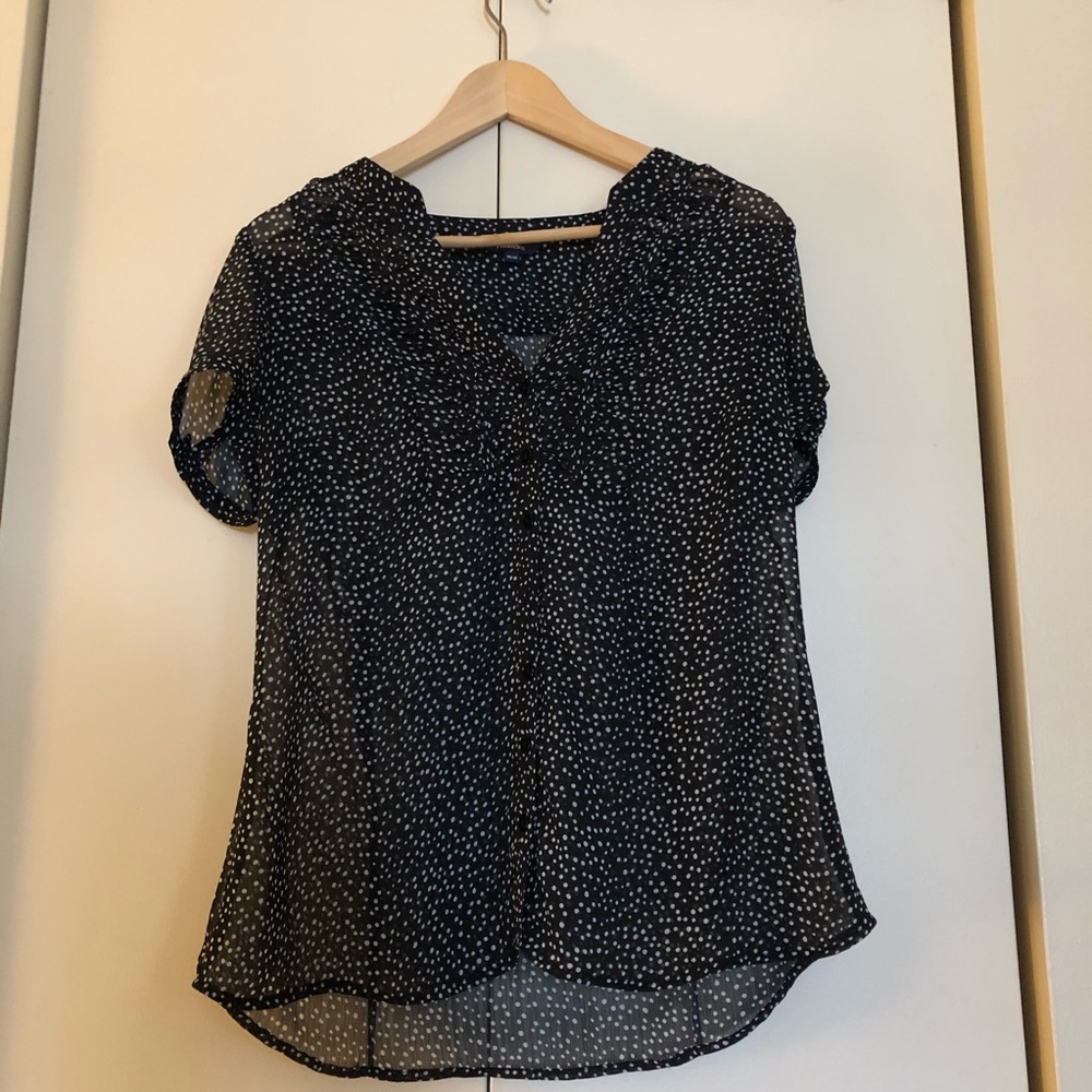 Reitmans black and white blouse